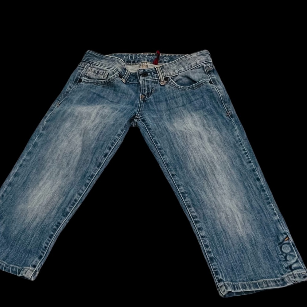 Guess Capris - Size 26 - Slim Leg